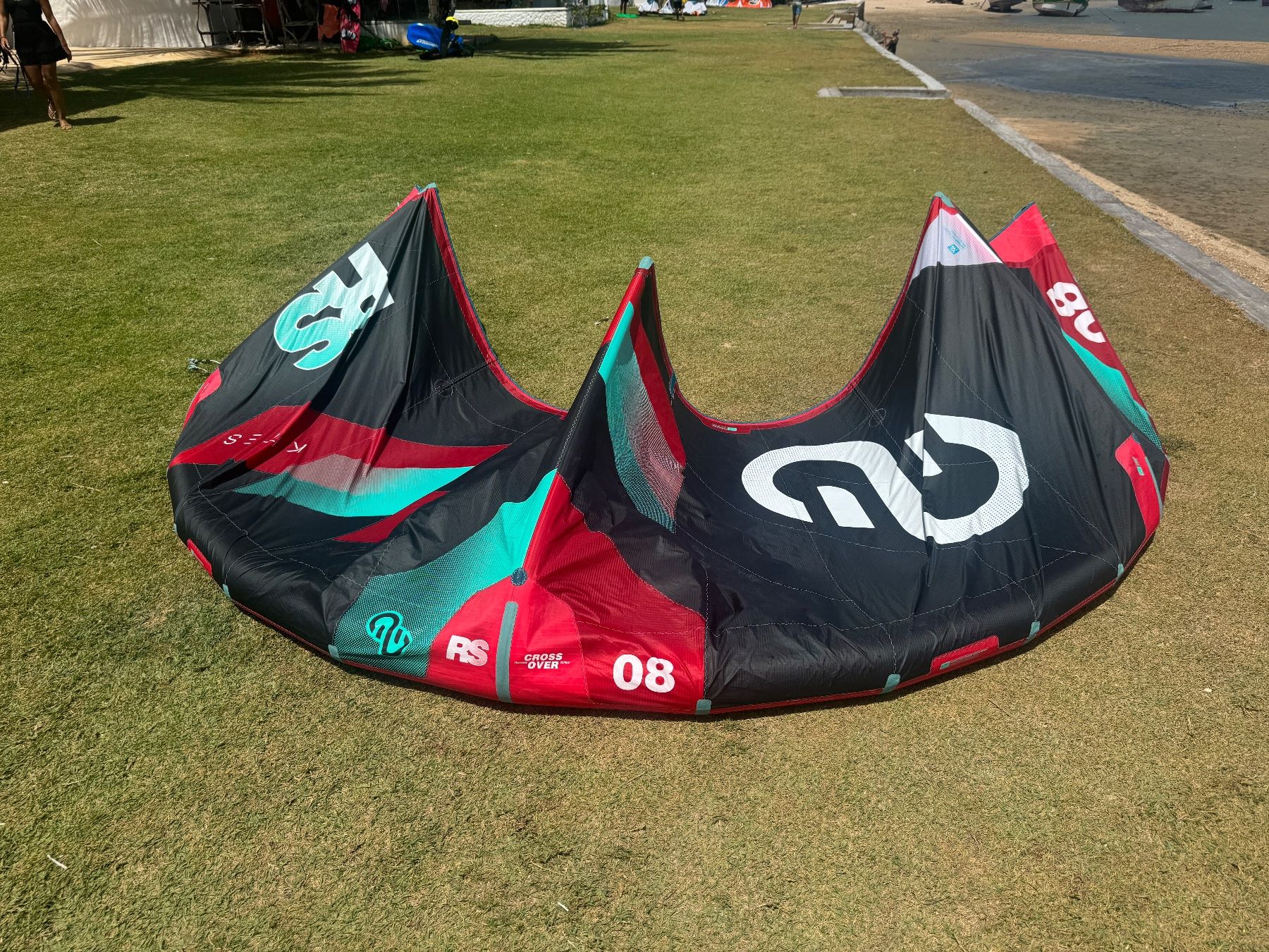 Aquilone: Kitesurf Eleveight RS 8m – Usato da Sornard (Nendaz) venduto da ost_5x8f 1