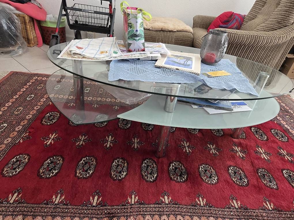Tische: Salontisch Glas  – Gebraucht aus Hägendorf von Miss_Kaktus