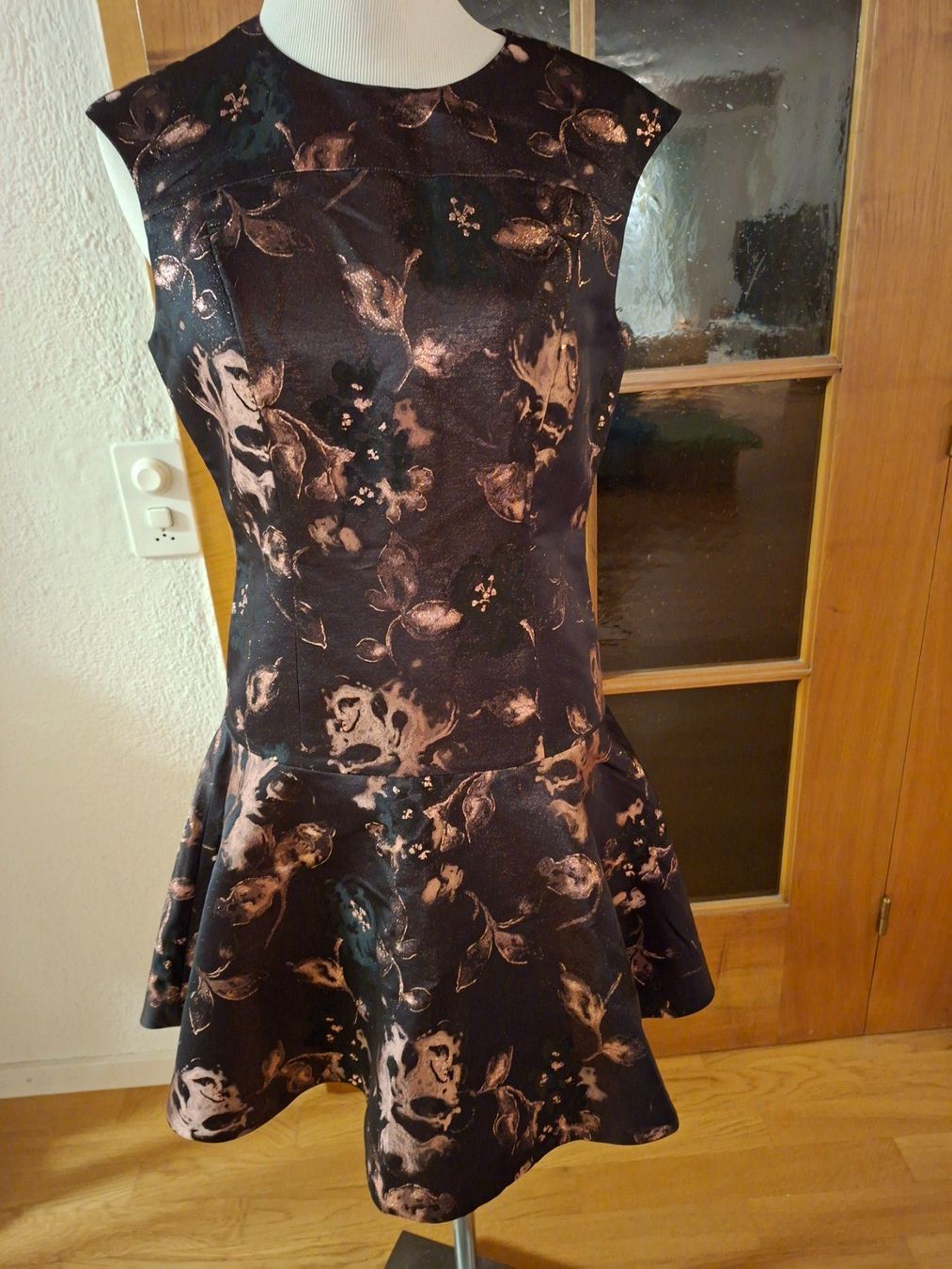 Ted Baker Robes: Ted Baker Kleid – Neuf (Voir description) à Unterentfelden par hofa01