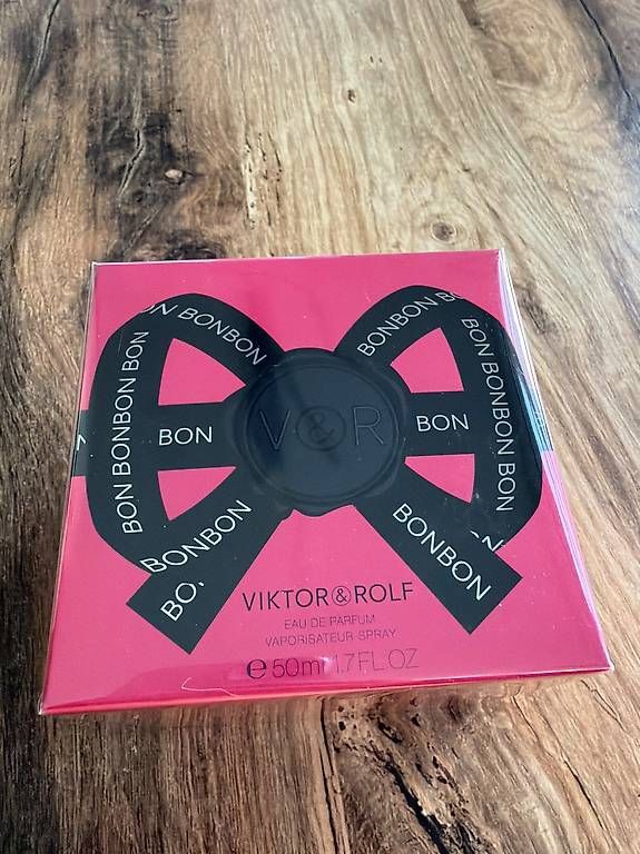 Profumi & Eau de Toilette: Viktor & Rolf Bonbon Eau de Parfum 50ml – Nuovo e nell'imballaggio originale da Seuzach venduto da PeUl8