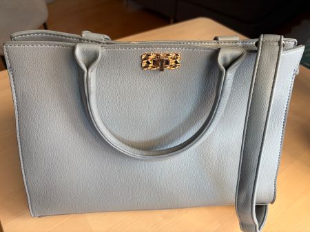 Damen Handtasche graublau, echt Leder, neu, nie gebraucht.