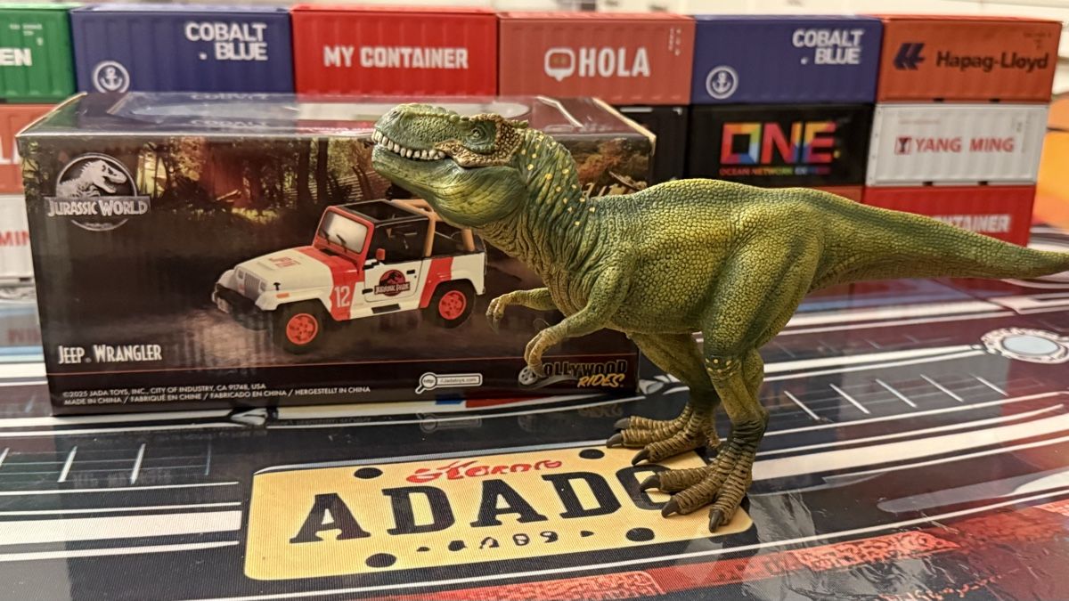 Jeep Modellini d'auto: Jurassic World Jeep Wrangler – Nuovo e nell'imballaggio originale da Basel venduto da Zomeg 5