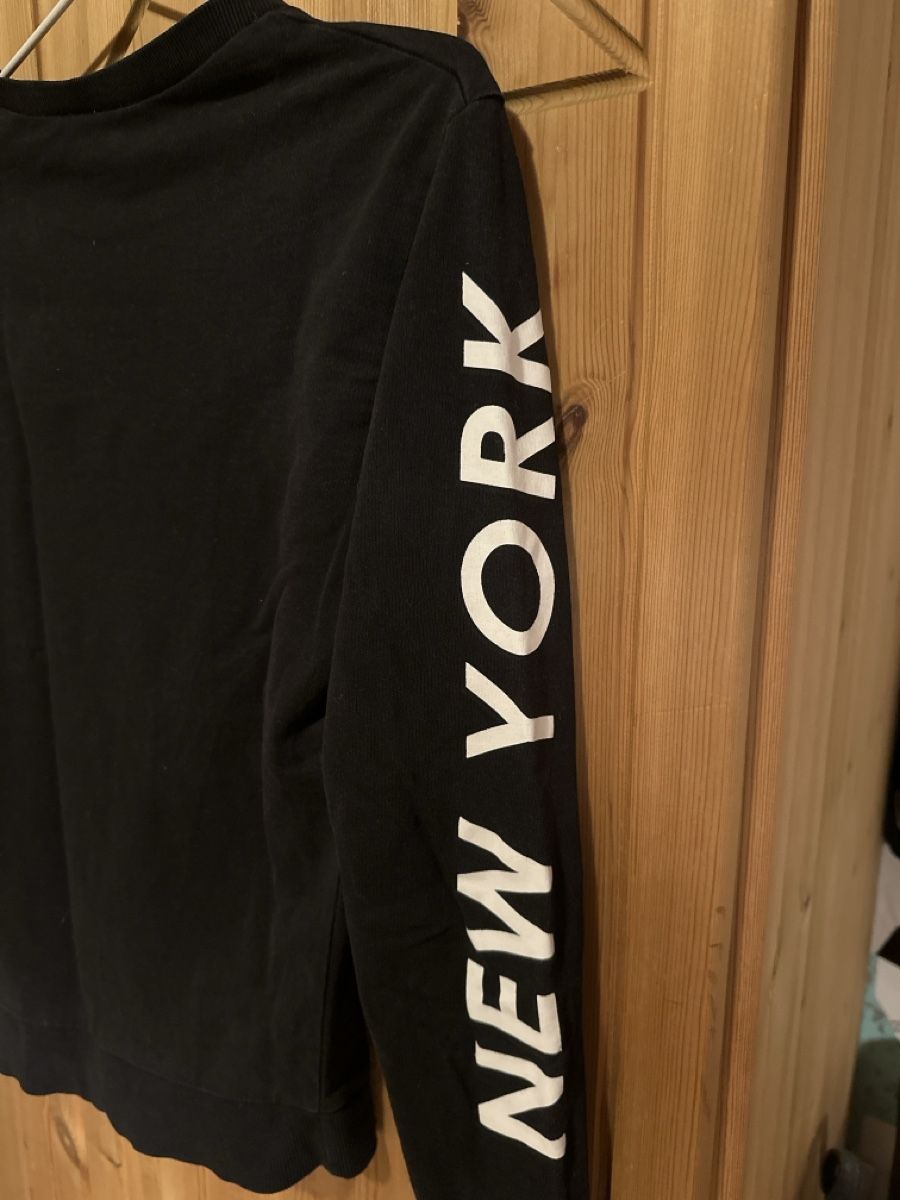 H&M Maglioni & Felpe: Schwarzes NYC Brooklyn Pullover von H&M - Grösse XS – Usato da Hergiswil NW venduto da kaufe_at_kaufmann 3