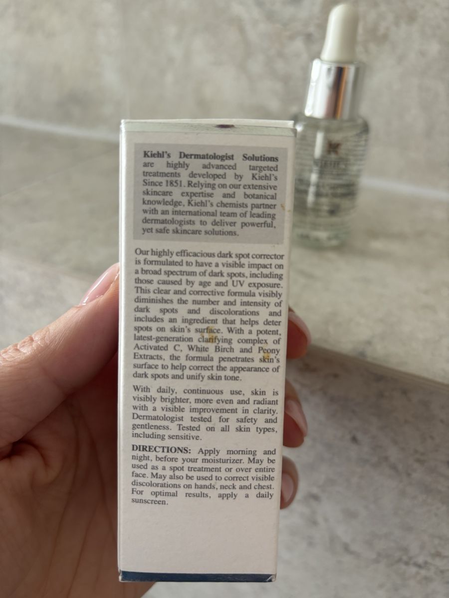 Kiehls Cura del viso: Kiehl's Clearly Corrective Dark Spot Solution, 30ml (neu) – Nuovo e nell'imballaggio originale da Augst BL venduto da fine-art 3