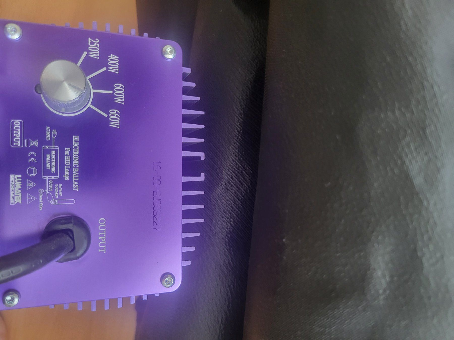 Growbox Altro: 2 Indoor-Anbauzelte mit Zubehör – Usato da Erstfeld venduto da joc_hhv8 4