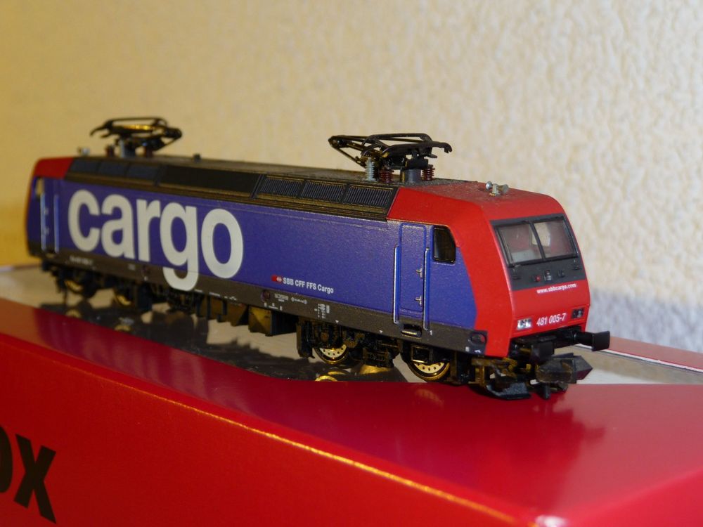 Fleischmann 7560047 Locomotive électrique Re 6/6, CFF, échelle N - Lokschuppen Berlinski
