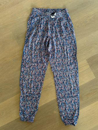 Lange, leichte Sommerhose, Gr. 164