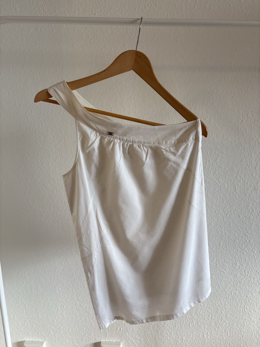DKNY Camicette: DKNY one-shoulder blouse – Nuovo (secondo la descrizione) da Genève venduto da mar_dt67