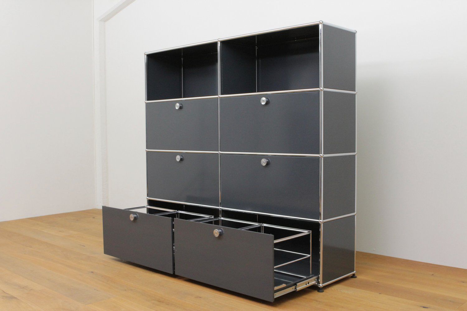 USM Scaffali: USM Haller Regal Anthrazitgrau – Nuovo (secondo la descrizione) da Affoltern am Albis venduto da StudioStandard 2