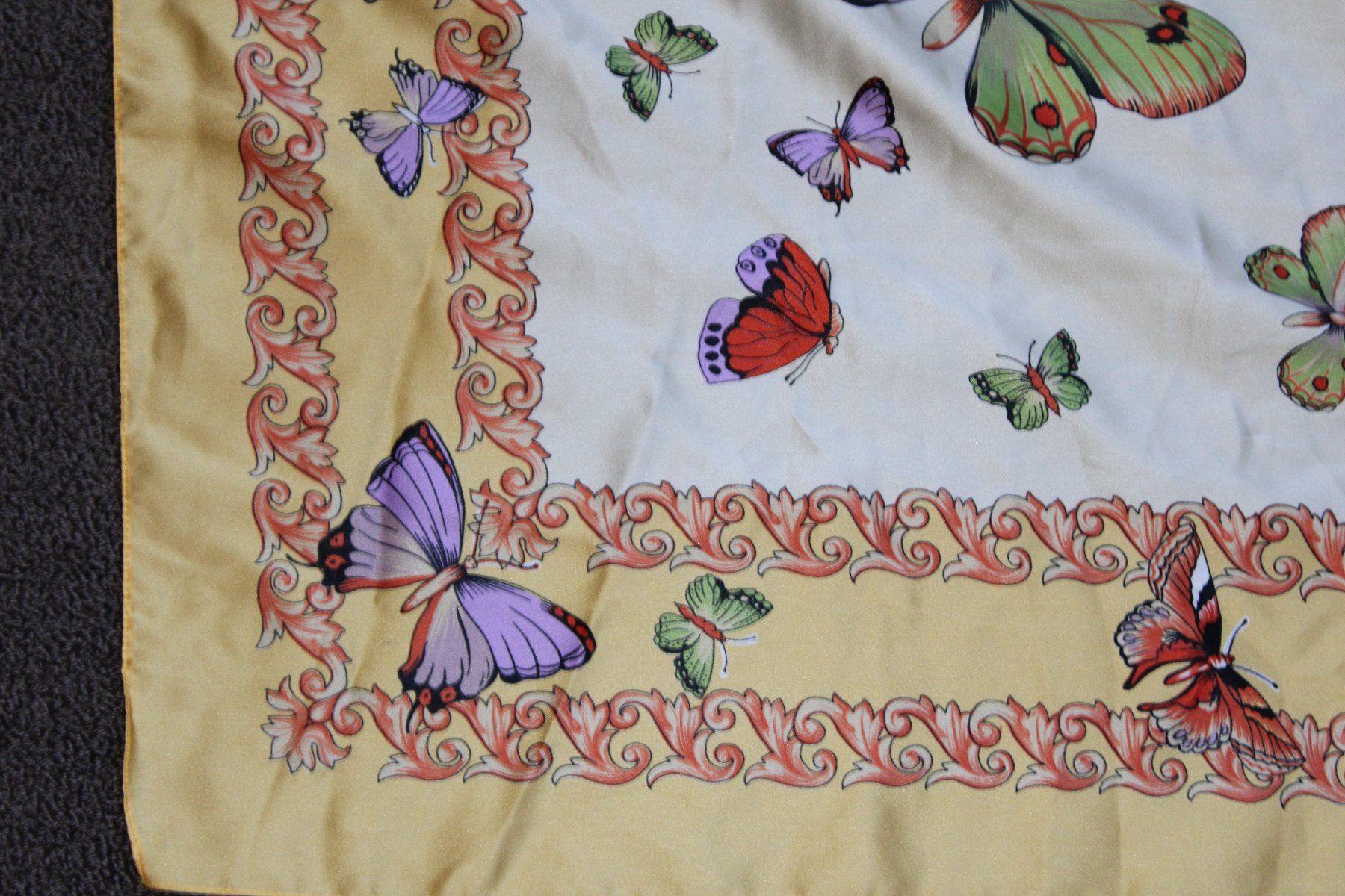 Foulard & Sciarpe: Foulard – Usato da Schaan venduto da antikes_und_kurioses 3