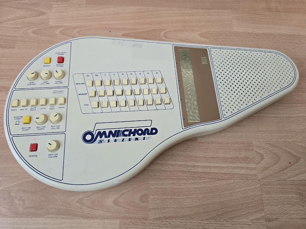 Suzuki Omnichord OM-27 Vintage - Sammlerstück! Selten! (Gebraucht) in ...