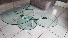 Couchtisch mit 3 schwenkbaren Glasplatten