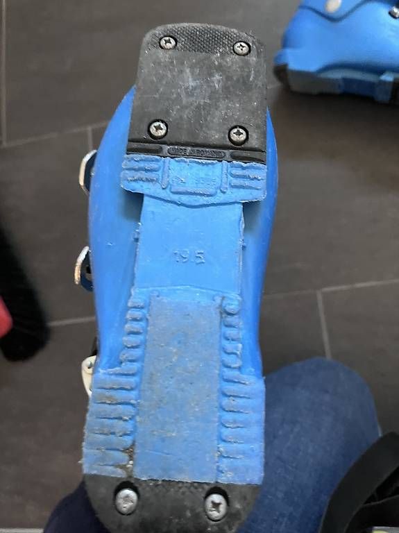 Scarpe per ragazzi: Scarponi da sci bambino 30 – Usato da Gravesano venduto da ald_st8d 2
