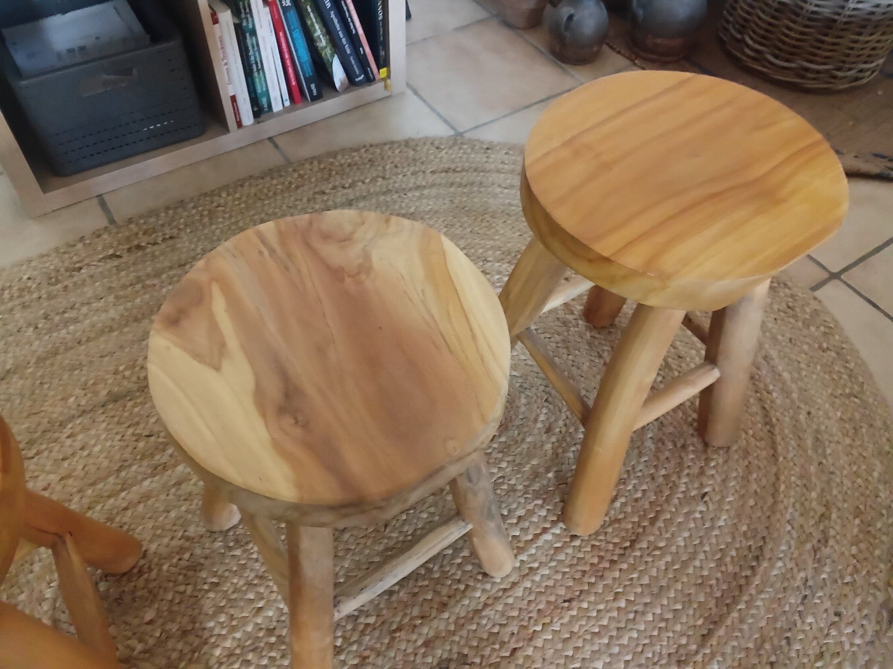 Sgabelli: 3 Holz Hocker Schemeli – Usato da Riniken venduto da Kandergrund86 3