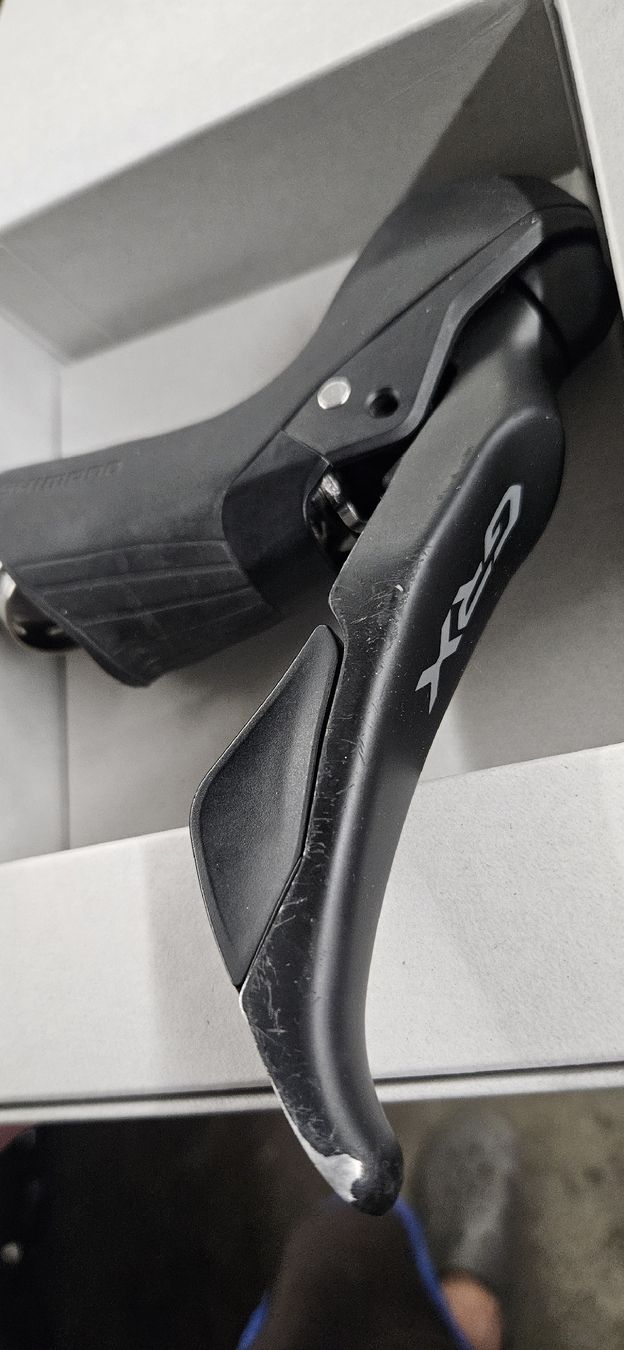 Shimano Pezzi di ricambio: Shimano GRX Schalt/Bremshebel – Usato da Buochs venduto da buochser6 1