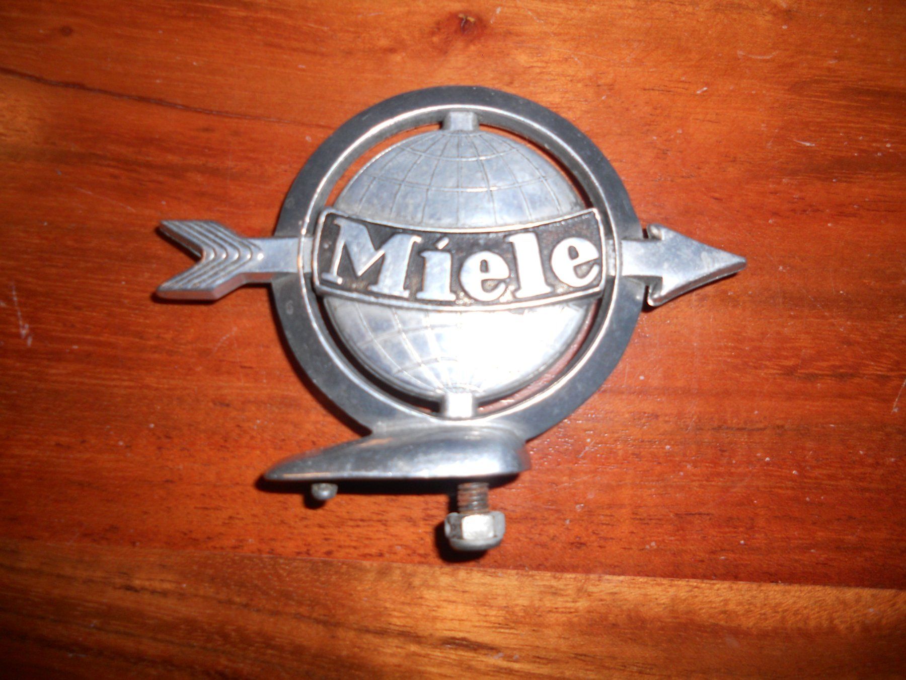Miele Ciclomotori: Miele schutzblechemblem Original – Usato da jens venduto da guzi-falcone 1