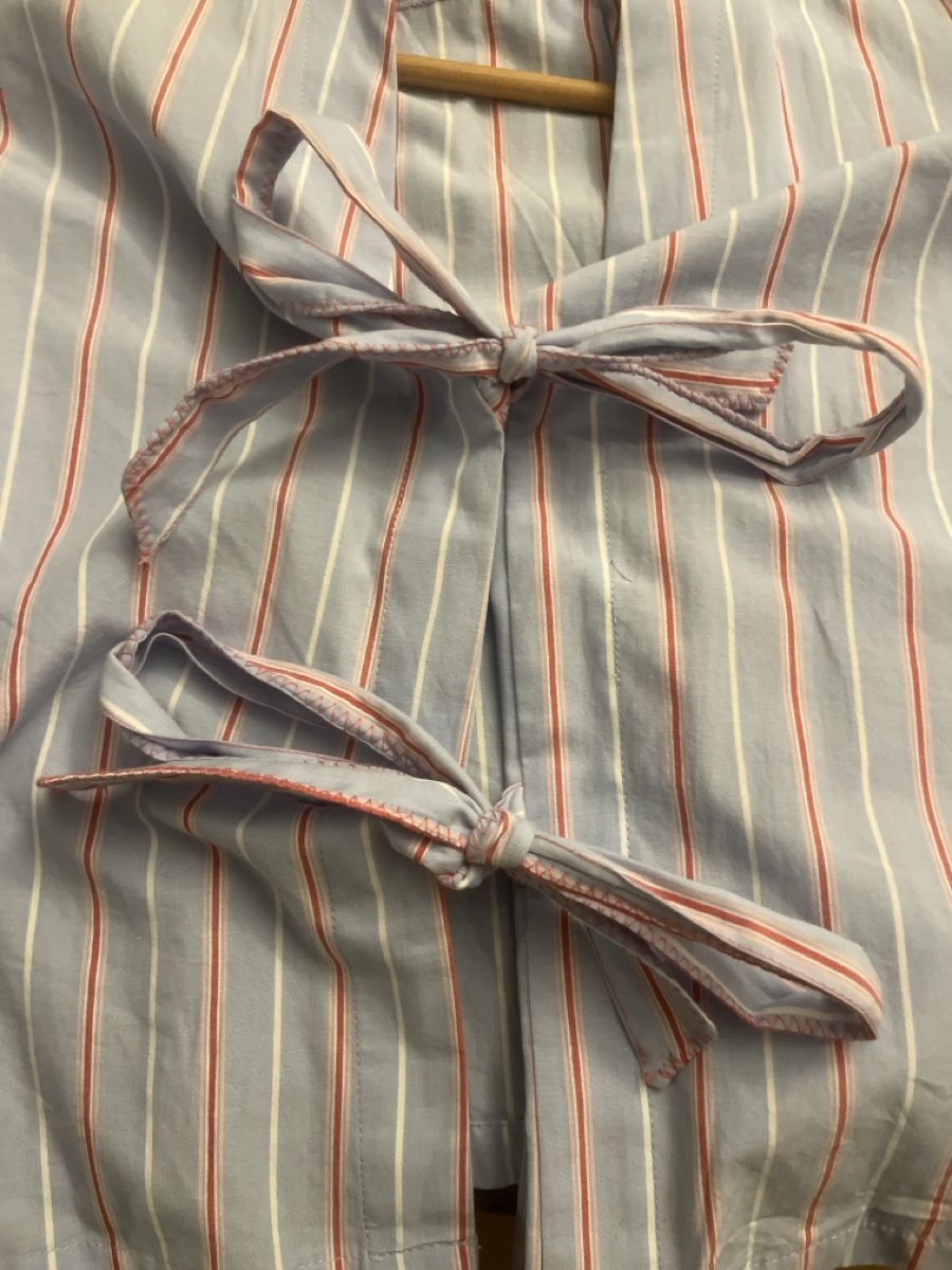 Zara Blusen: Zara Bluse, Gr. M, hellblau gestreift, Top Zustand! – Gebraucht aus Zürich von zoe_6fqm 1
