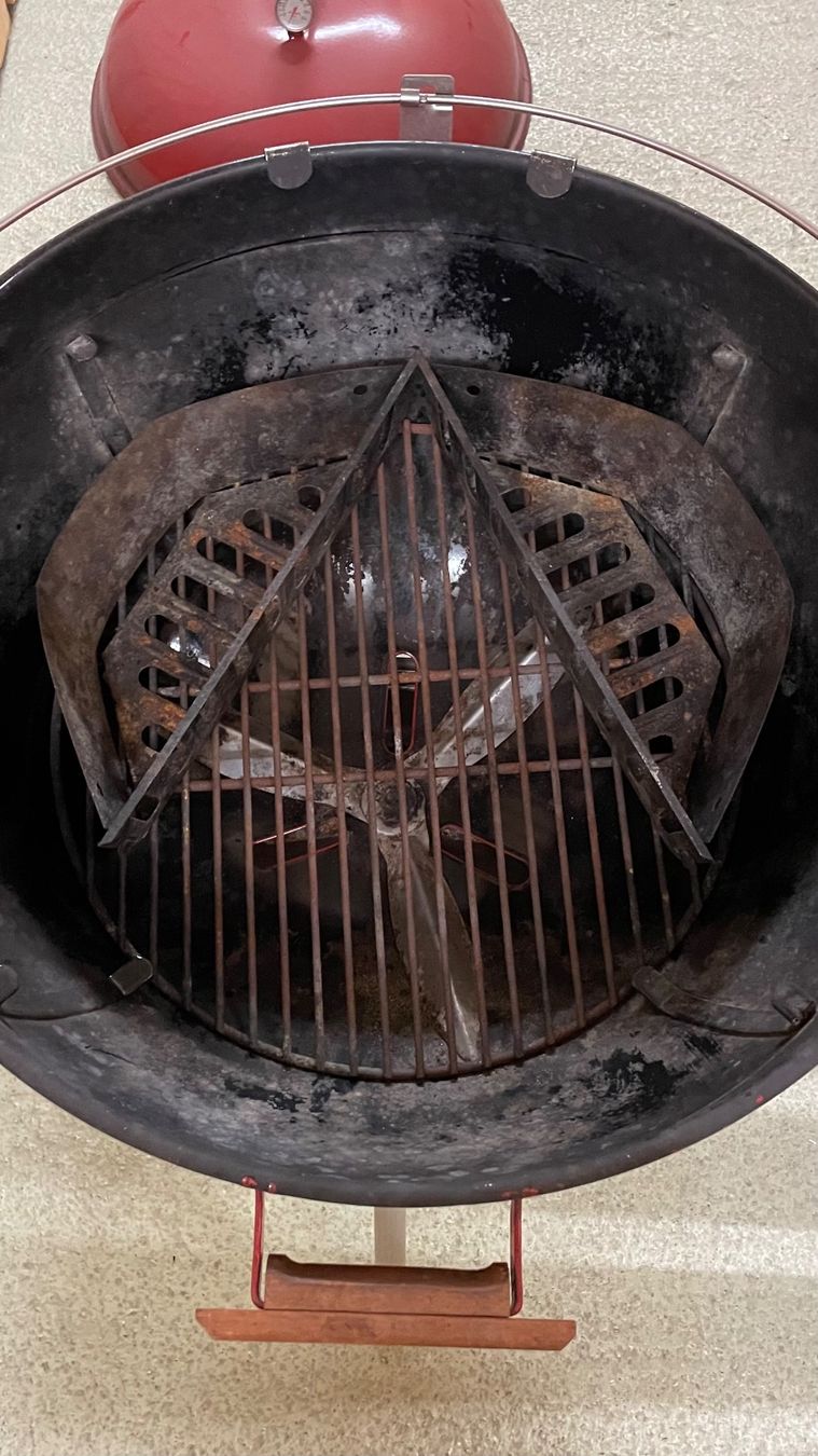 Weber Grils: Weber Kugelgrill – D'occasion à Interlaken par Qatar 4