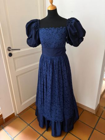 Festliches Kleid / Abendkleid / Robe Gr. 36, handgenäht