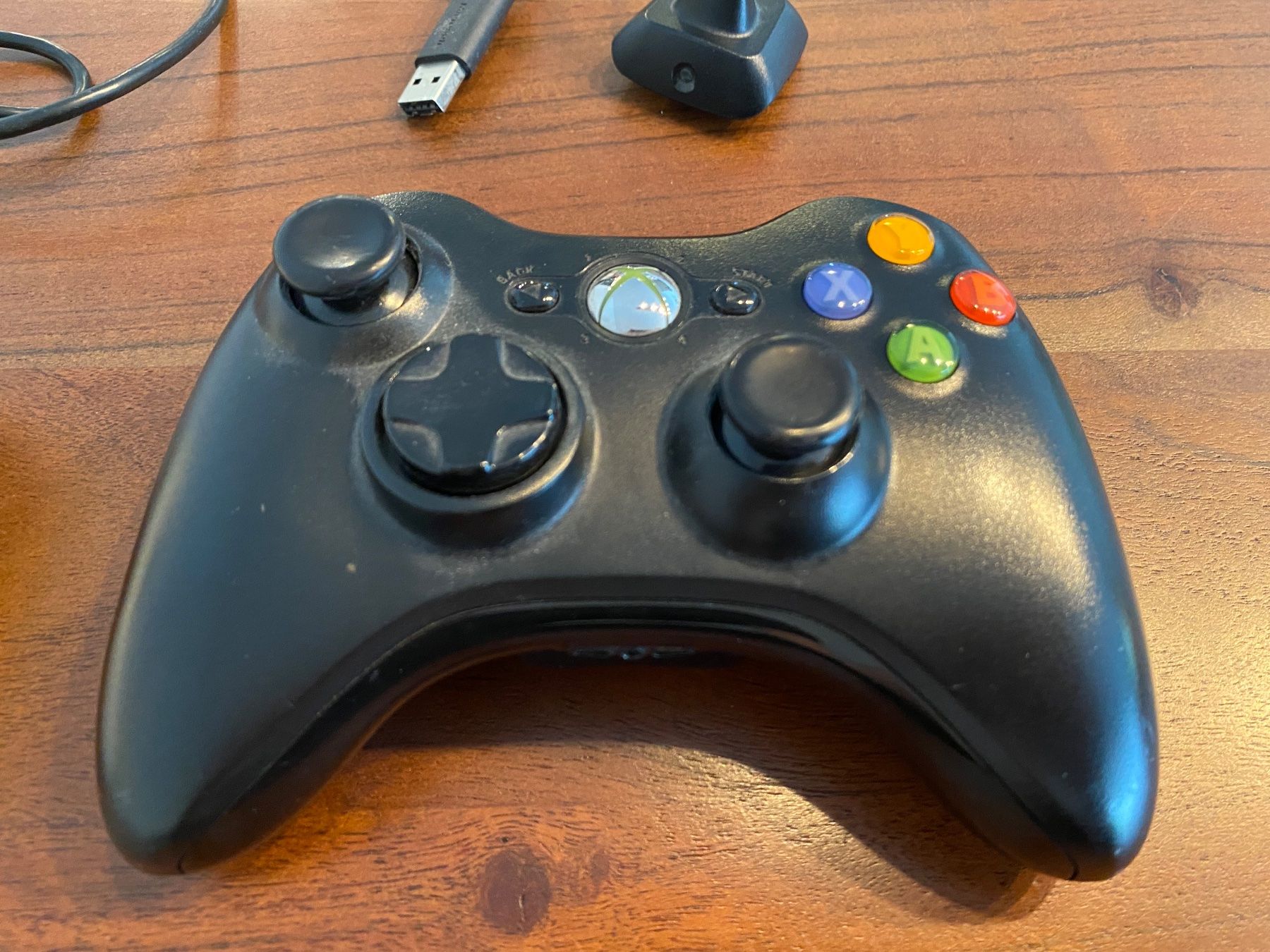 Manettes: 2 Xbox 360 Controller – D'occasion à Thunstetten par Virus_33 3