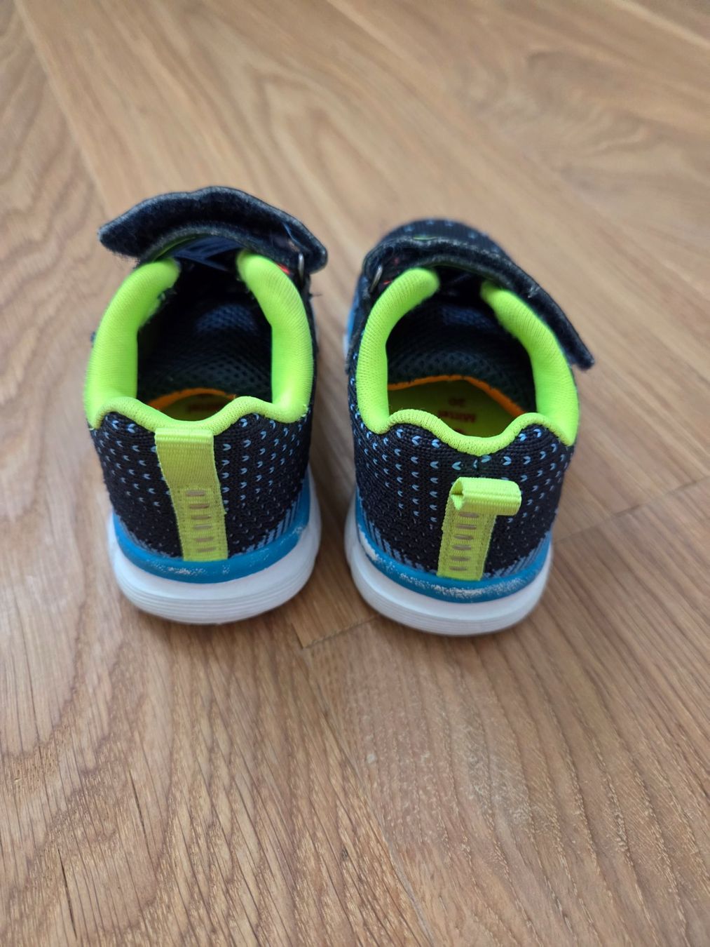 Elefanten Chaussures garçon: Sneaker Elefanten Gr. 20 – D'occasion à Bremgarten AG par sabrownie 1