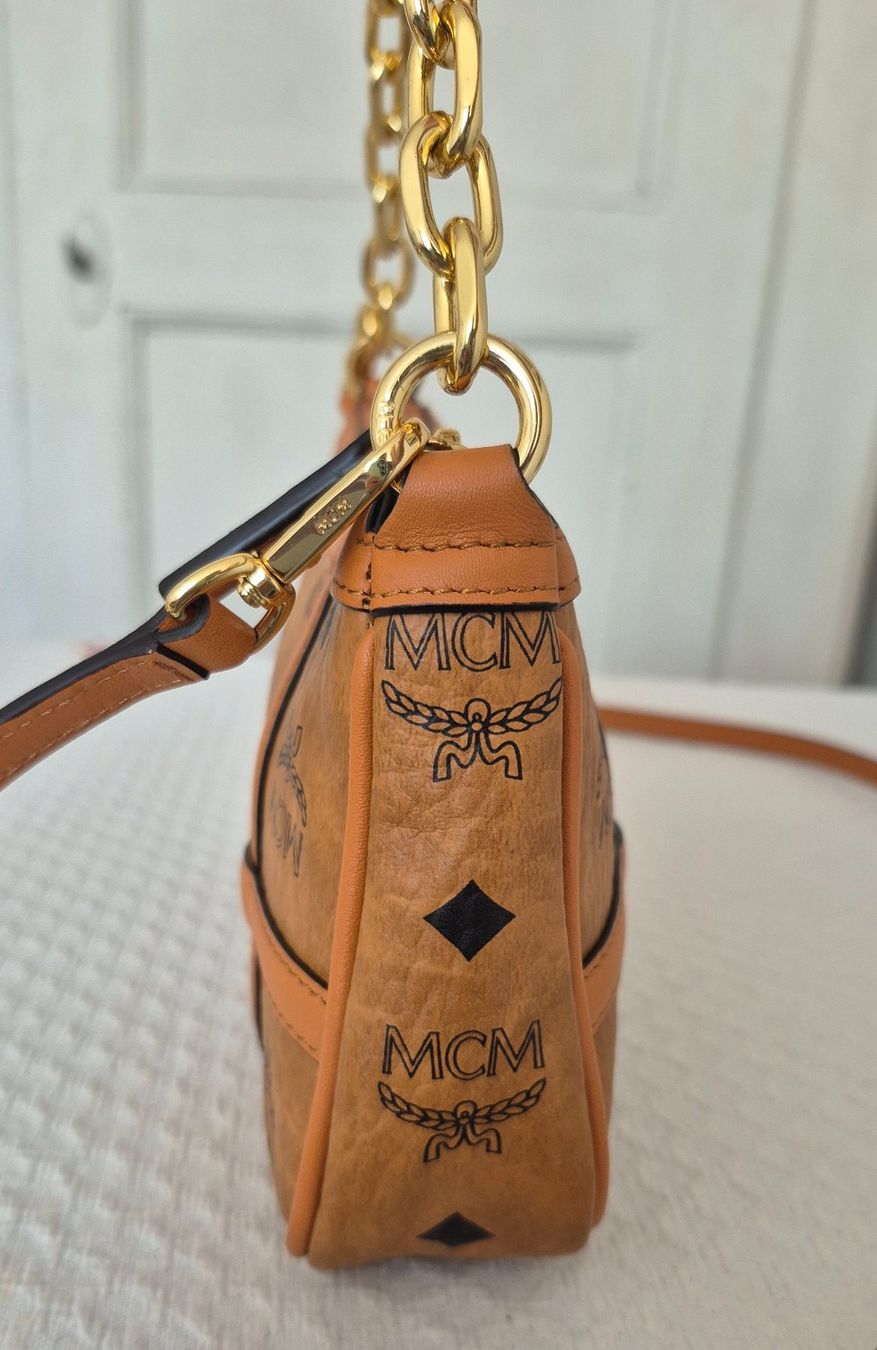 Mcm Borse da donna: Neue MCM Pochette, mit Kette – Nuovo (secondo la descrizione) da Dottikon venduto da Pega7 7
