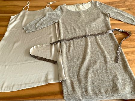 HOSS Intropia Kleid, Unterkleid, Gürtel in Gold Marfil Ivory