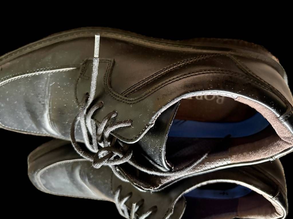 Lotti di vestiti: kaum getragene Schuhe – Usato da Interlaken venduto da luu_7d25 1