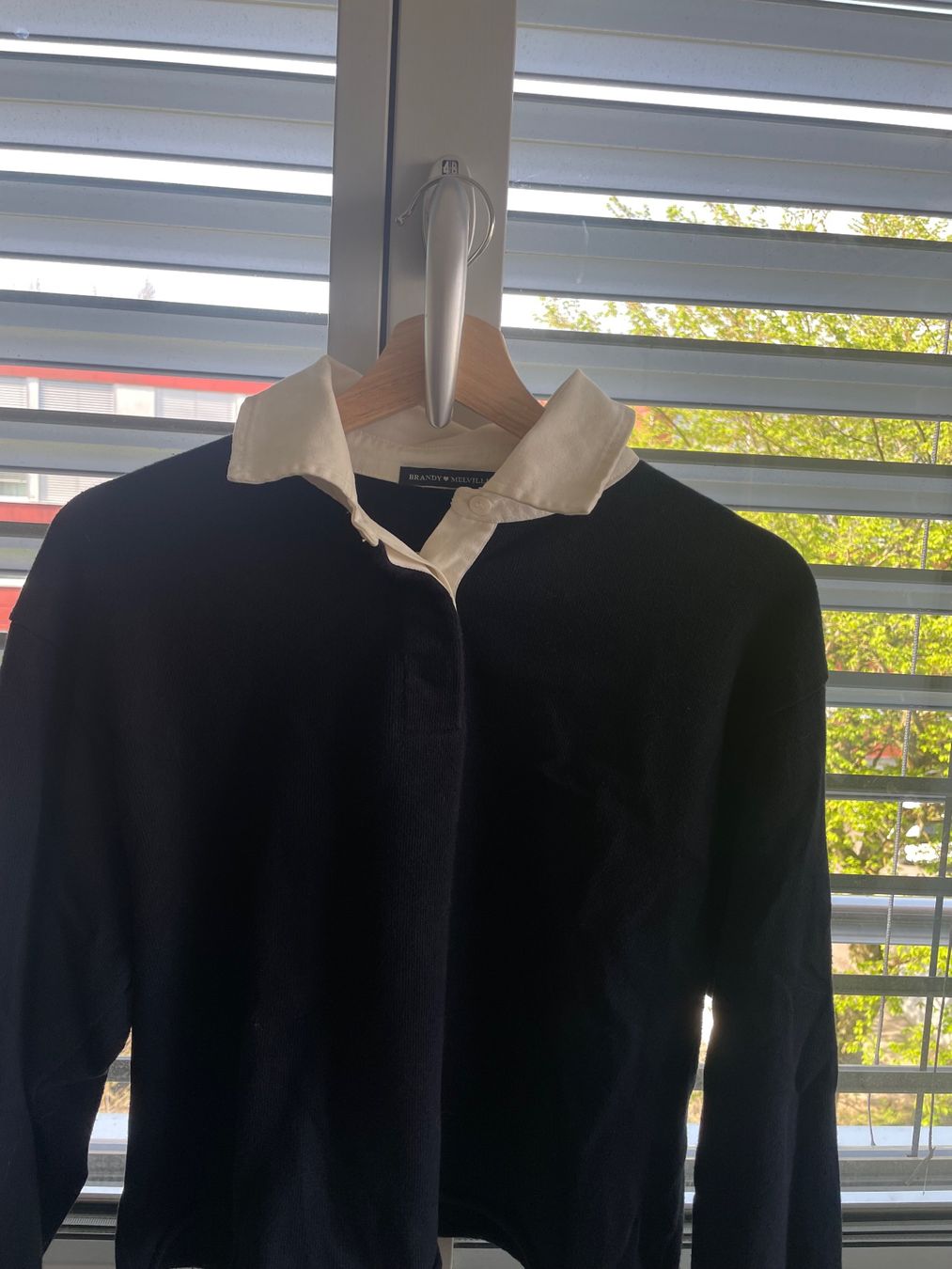 Brandy Melville Maglioni & Felpe: Kragenpulli -brandy melville – Usato da Lyss venduto da jos_wg7w 1