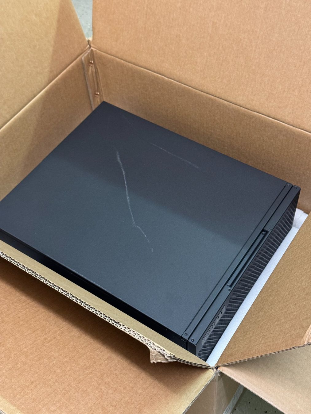 Custodie: SILVERSTONE Gehäuse RM52 ATX E-ATX mATX Mini-ITX – Nuovo (secondo la descrizione) da Basel venduto da Archi40 1