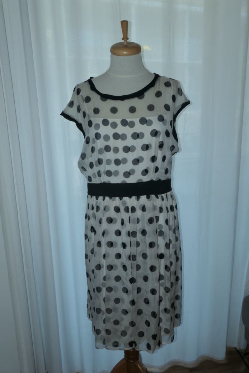 Max Mara Robes: MaxMara Kleid Polka dots Grösse M – D'occasion à Kriens par phi_l95v