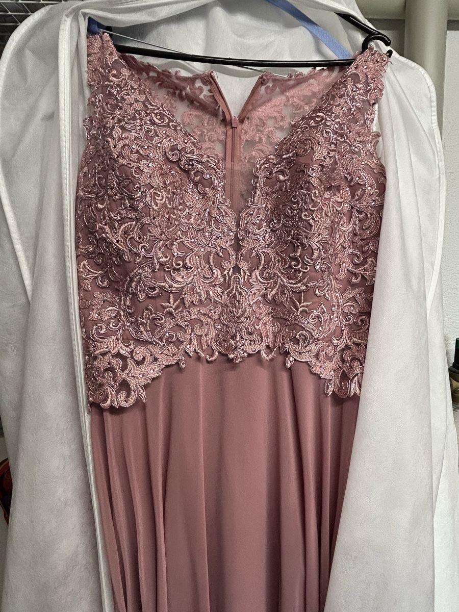 Vestiti: Abendkleid / Umstandskleid Gr 46 – Usato da Berg (Dägerlen) venduto da nzelli