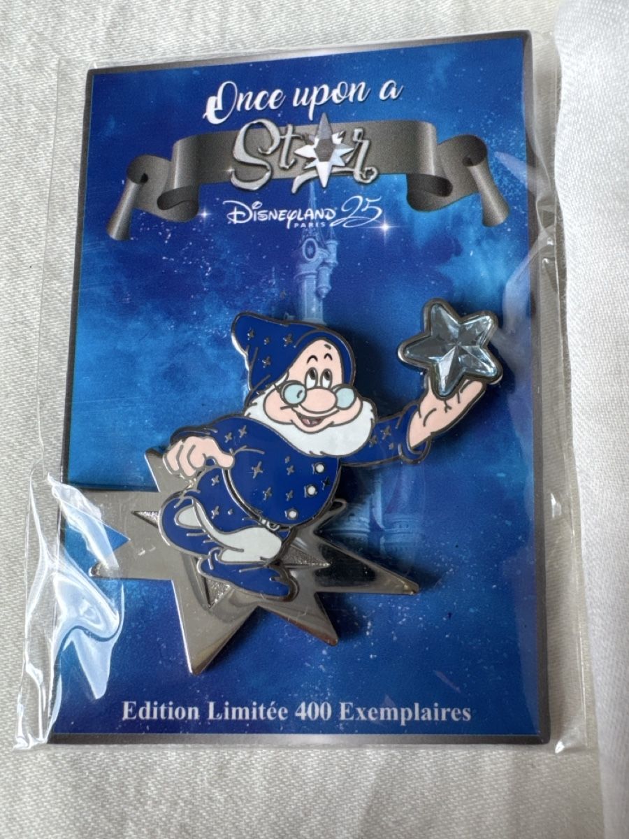 Disney Placchette & Badge: Disney pin limited – Nuovo (secondo la descrizione) da Zürich venduto da funkelnderstern