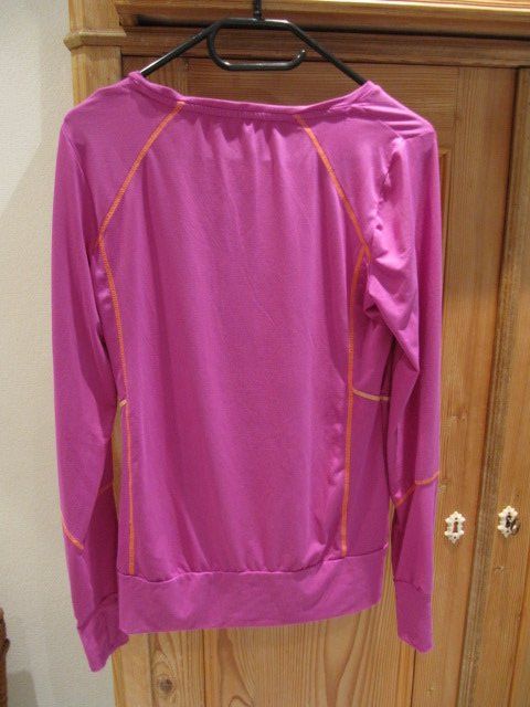 T-Shirts: Funktionssportshirt Damen violet Gr. M – Gebraucht aus Wenslingen von kasjupeia 4
