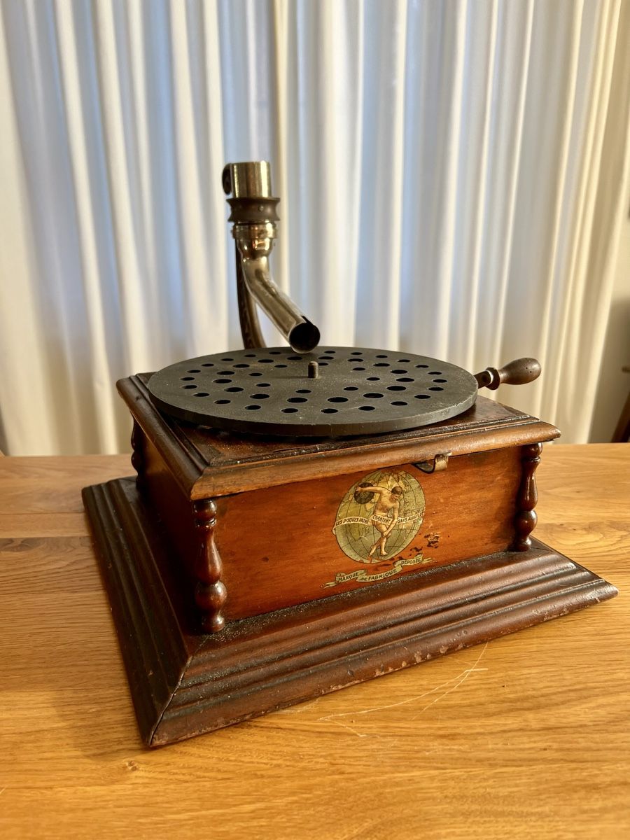 Plattenspieler: Grammophon  – Gebraucht aus Münchenstein von cor_wpw2