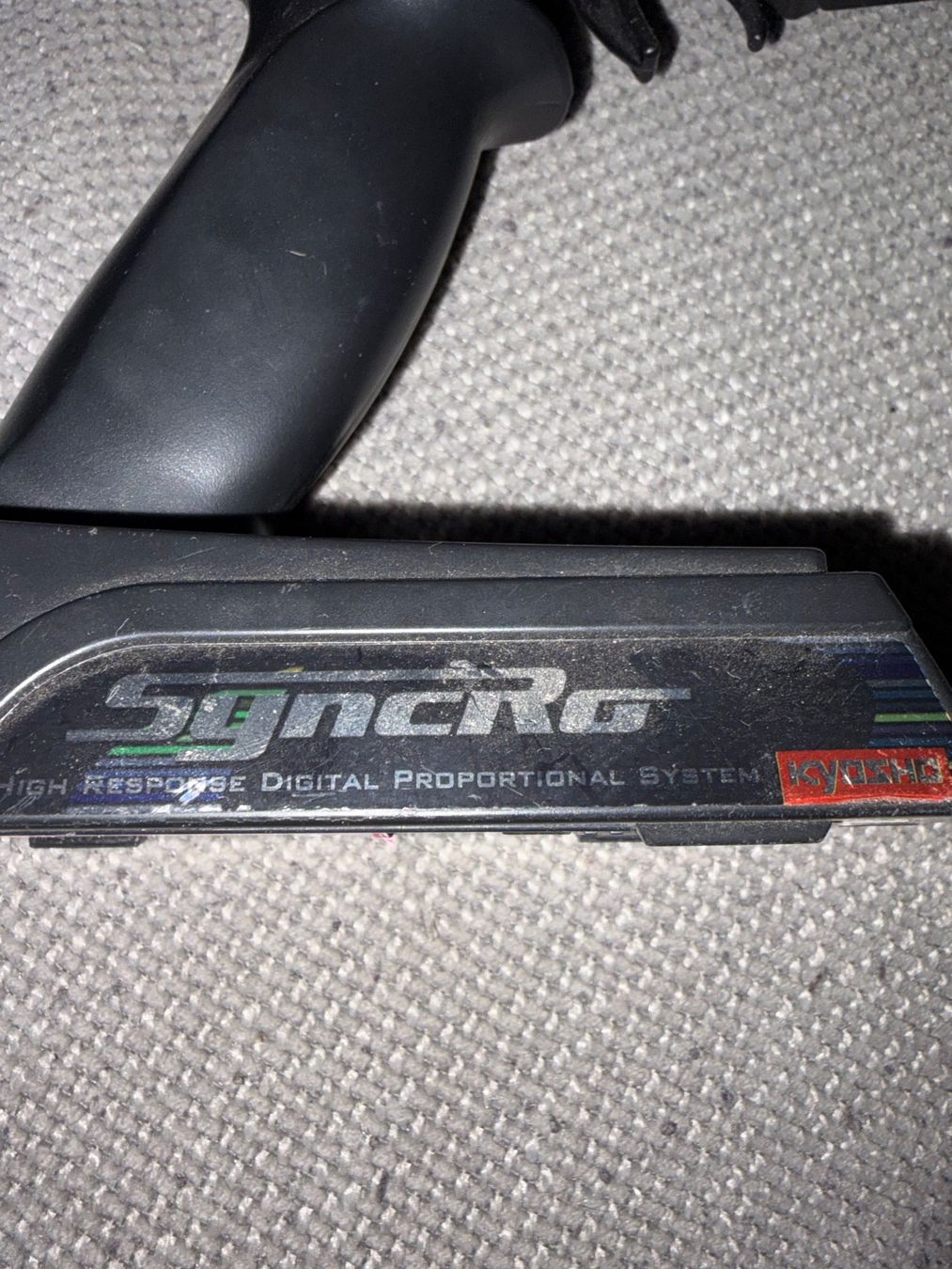 Kyosho Telecomando: Fernsteuerung Kyosho Syncro  FHSS – Usato da Gossau ZH venduto da Daniela710 1