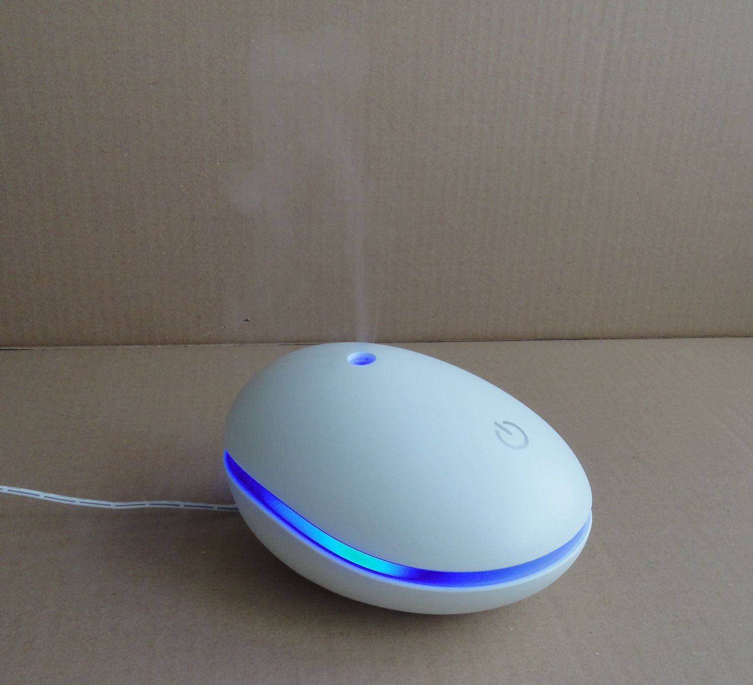 Diffusori di oli essenziali: Duftöldiffuser inkl. Netzteil mit Farbenwechsel Ultransmit – Usato da zürich venduto da parts5060 3