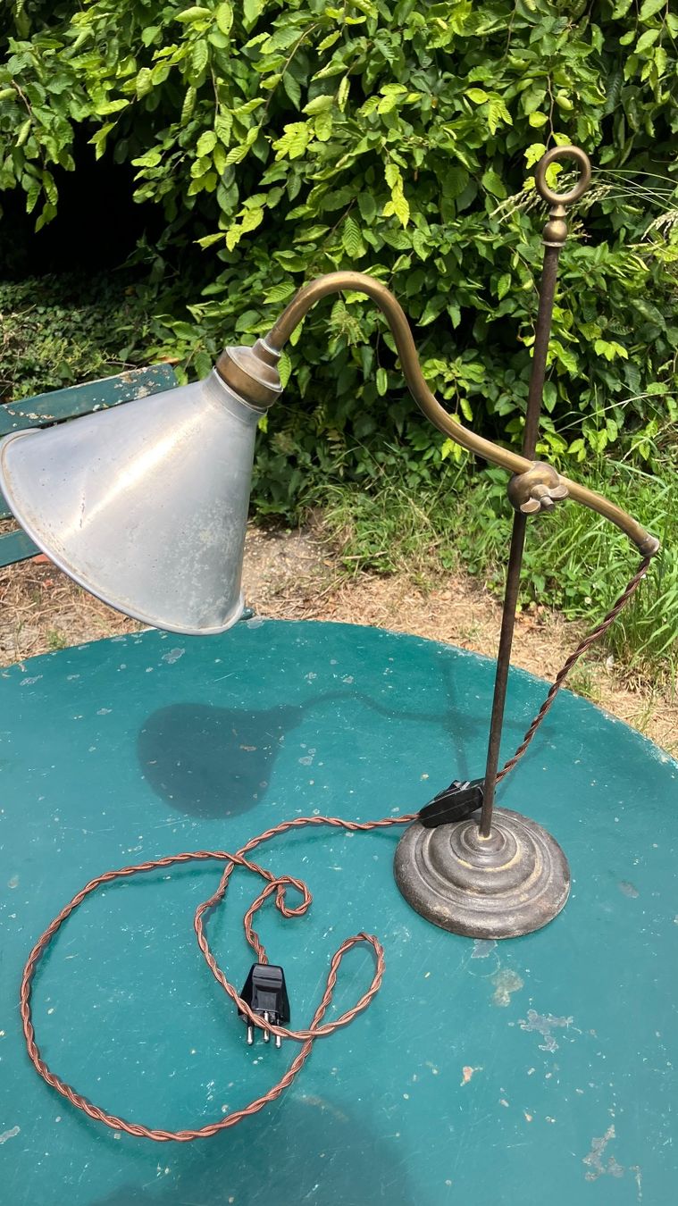 Lampade: Lampe d'horloger Quinquet design industriel 1900 Uhrmacher – Usato da St-Cierges venduto da LeRegain