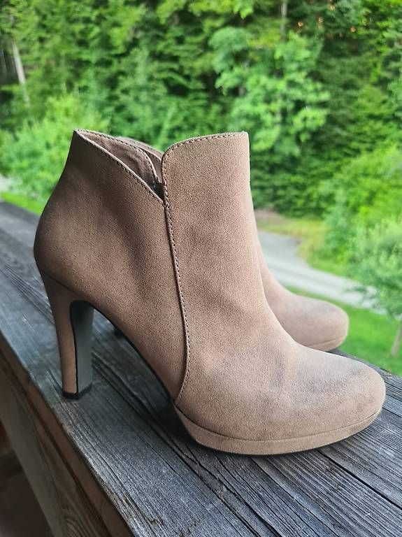 Tamaris Scarpe da donna: Tamaris- High Heel Stiefelette – Nuovo (secondo la descrizione) da Heimisbach venduto da Rotflengel