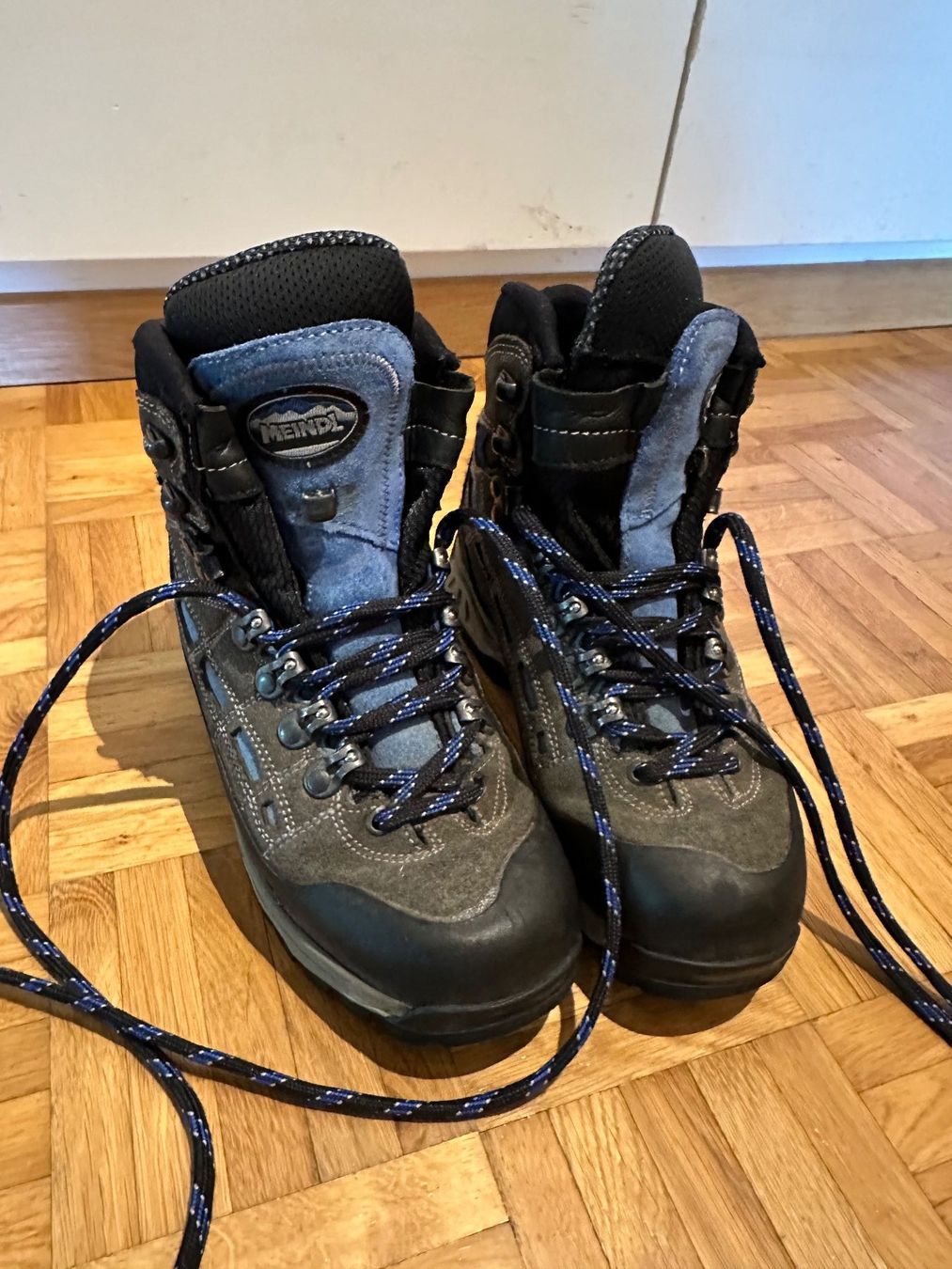 Meindl Scarpe da uomo: Wanderschuhe von Meindl ca. Gr. 36 – Usato da Winkel venduto da Tatanof 2