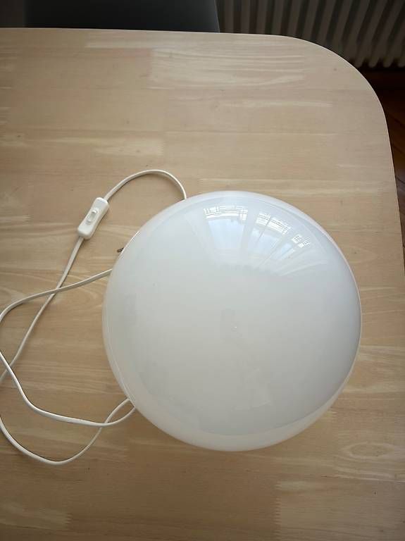Ikea Lampade: Lampe blanche vintage style space age / champignon – Usato da Lausanne venduto da pat_k7b7 1