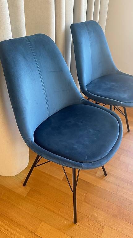 Stühle: 2 Samt-Esszimmerstühle in Dunkelblau – Gebraucht aus Luzern von mar_27gr 2