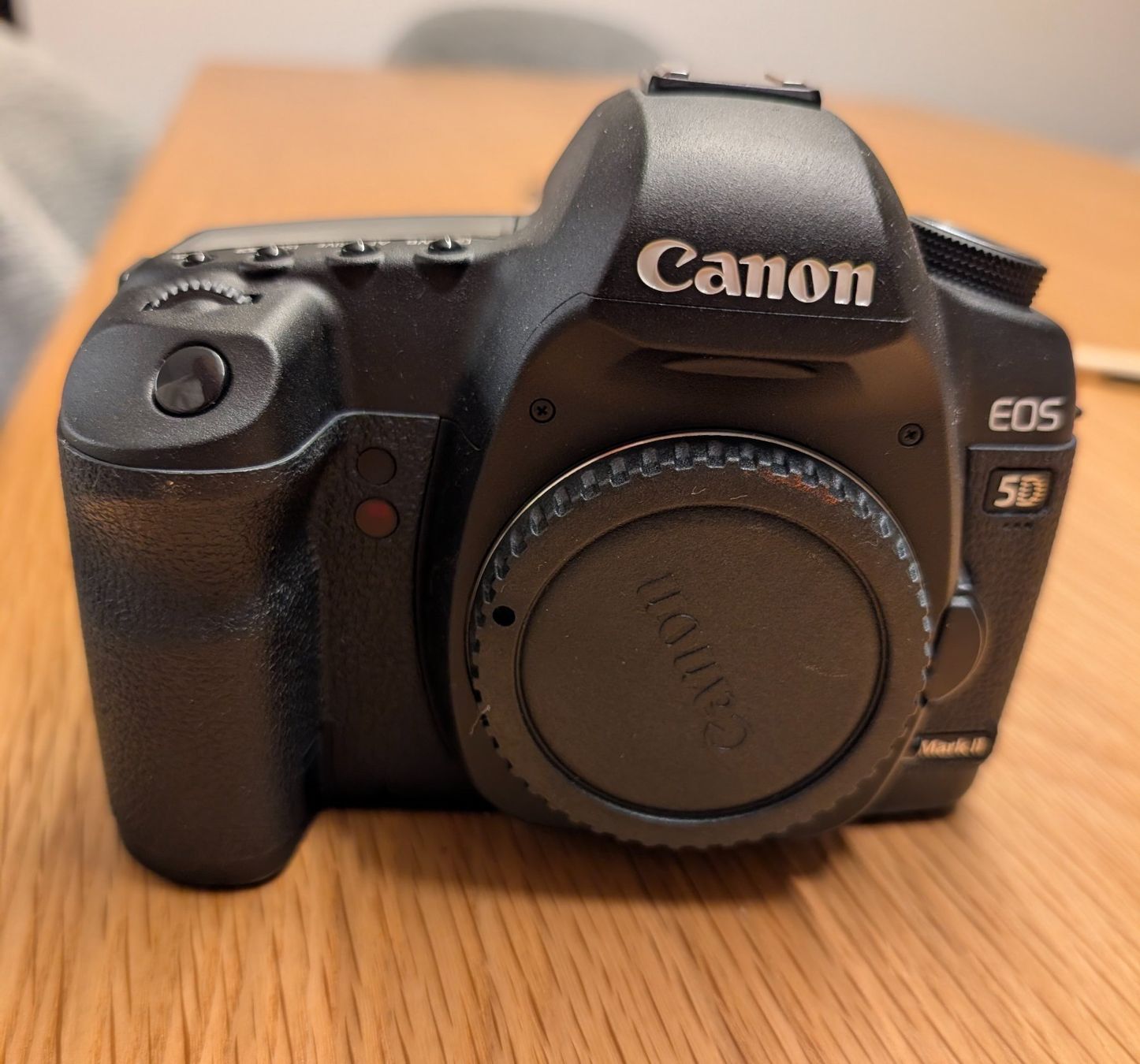 Canon Appareil photo: Digitalkamera Canon EOS 5D Mark II gebraucht – D'occasion à Pfäffikon ZH par ember_syn7