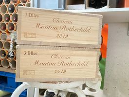 Exklusive Mouton Rothschild Weinkisten, Jahrgang 2019 Top!