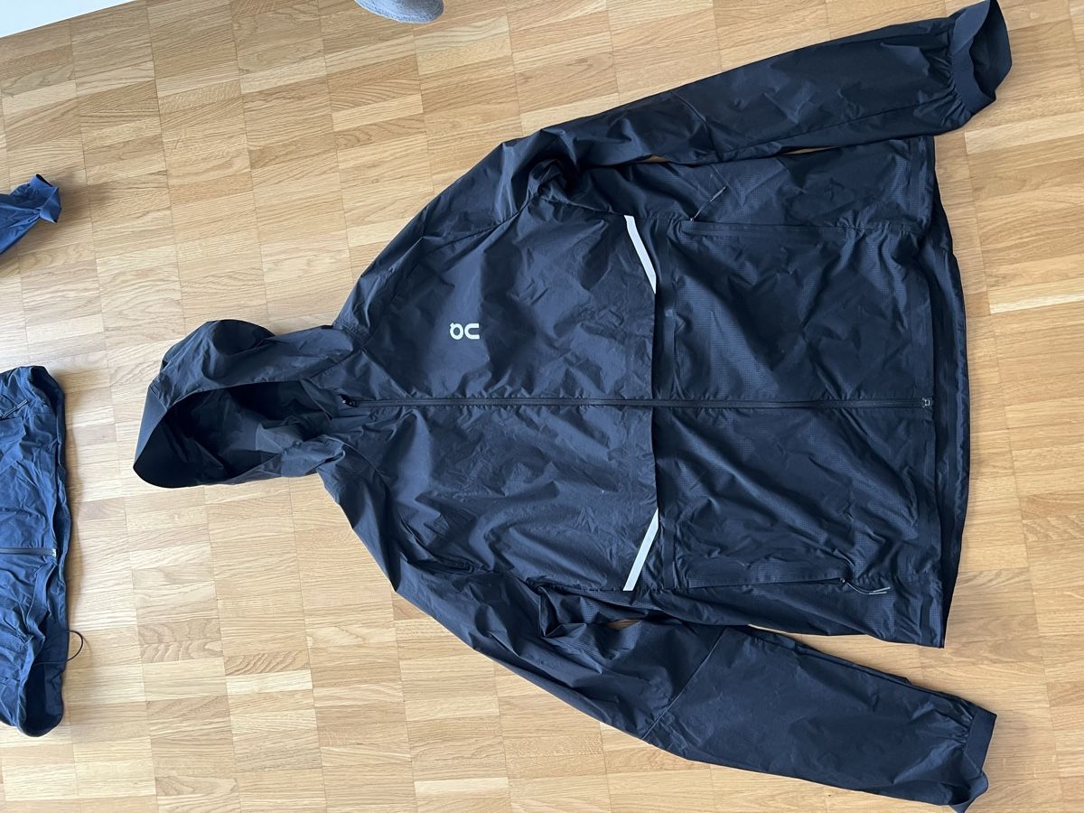 Giacche: On Running Jacke-  Herren Gr. M – Usato da Basel venduto da san_zks2