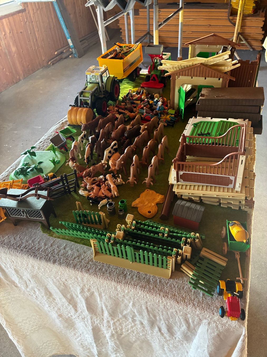 Playmobil Spielzeuge: Playmobil Bauerhof – Gebraucht aus Ueberstorf von gui_f2q8 2