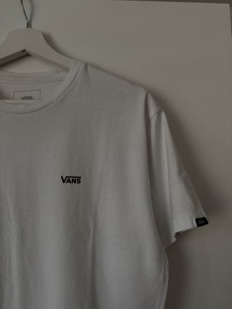 Weisses Vans T-Shirt, Grösse M, Klassisch geschnitten!
