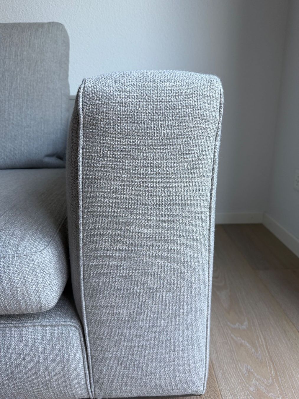 Minotti Sofas: MINOTTI Halbinsel Sofa 215, Mod. Powell, grau, B: 215 cm – D'occasion à Zofingen par momo4800 3