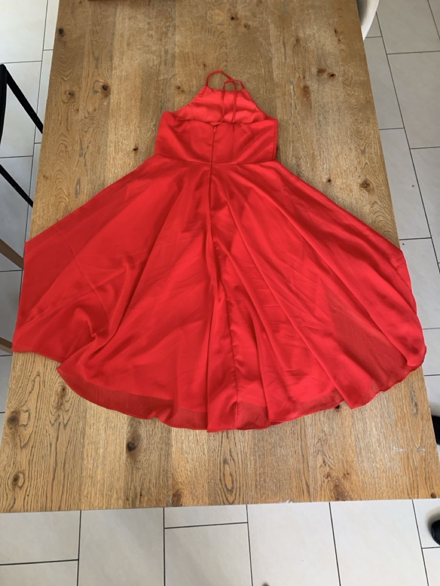 Robes et jupes: Rotes Cocktailskleid – Neuf (Voir description) à Weisslingen par choslo 1