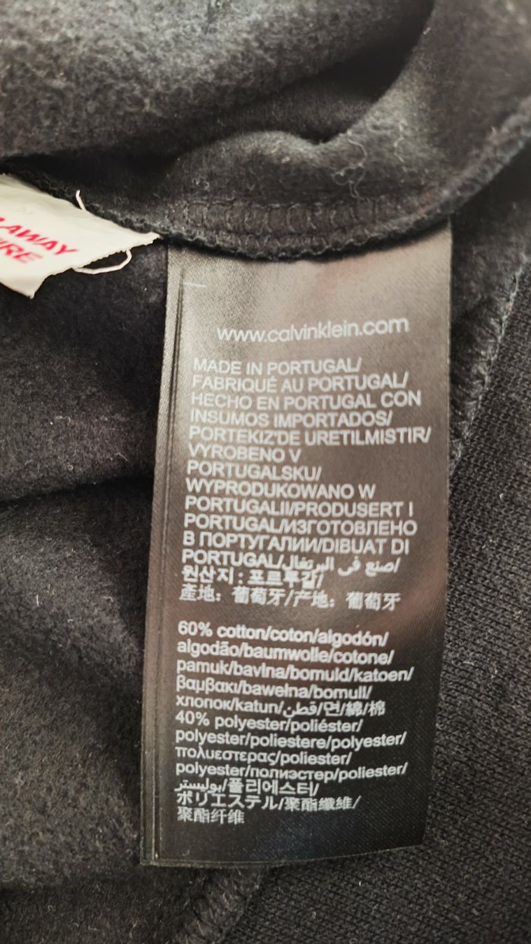 Calvin Klein Pulls et sweat-shirts: Calvin Klein Pullover 152/164 schwarz – D'occasion à Villmergen par toptip1970 2
